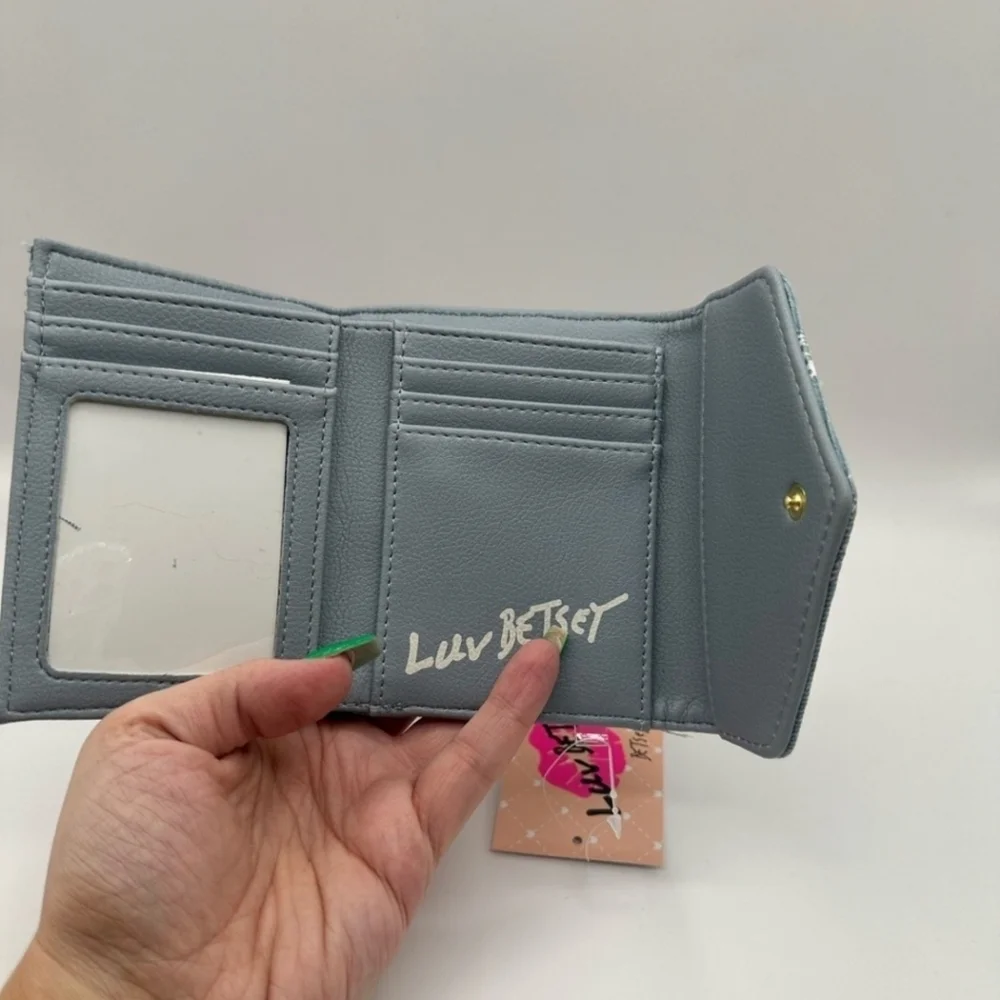 🦋🔹️Betsey johnson🔹️ small denim LBMONEY butterfly wallet